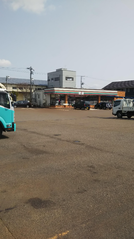 セブンイレブン 三条下須頃店(新潟県三条市/三条駅/スーパー・コンビニ)_2